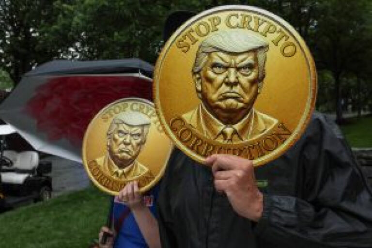 Influencer who attended Trump’s memecoin dinner says he got a ‘Walmart steak’—and no access to the president