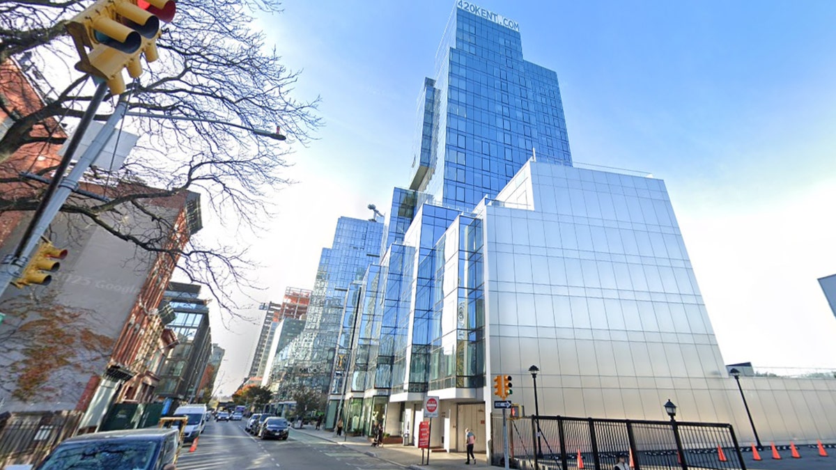 NYC luxury apartment building