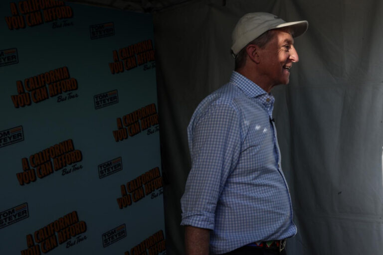 The Steyer campaign pays influencers. Their posts don’t always make that clear